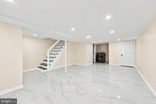 210 MARSHALL AVE, Darby, PA 19023