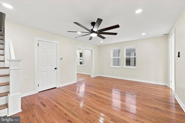 210 MARSHALL AVE, Darby, PA 19023