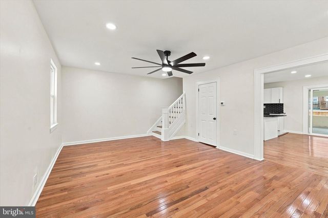 210 MARSHALL AVE, Darby, PA 19023