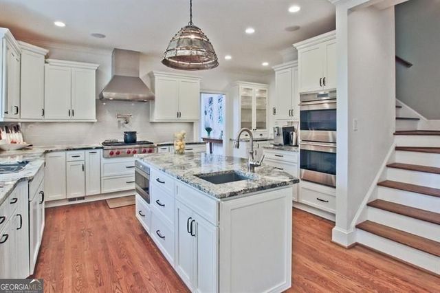 4 Harris Glen NW, Atlanta, GA 30327