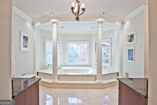 4 Harris Glen NW, Atlanta, GA 30327