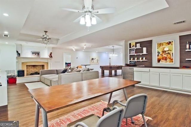 4 Harris Glen NW, Atlanta, GA 30327