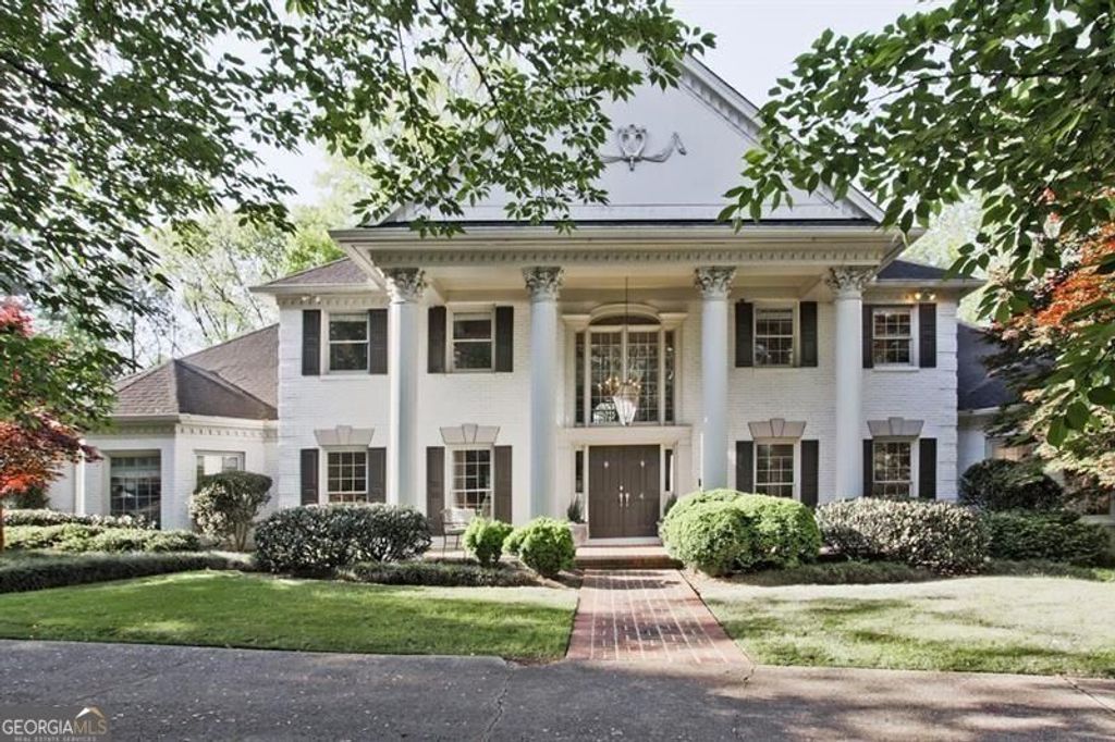 4 Harris Glen NW, Atlanta, GA 30327