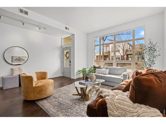 802 Blondel St 102, Fort Collins, CO 80524