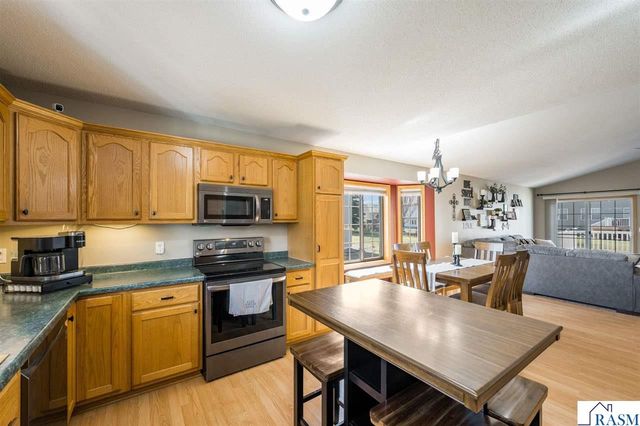 2209 Aspen Lane, North Mankato, MN 56003