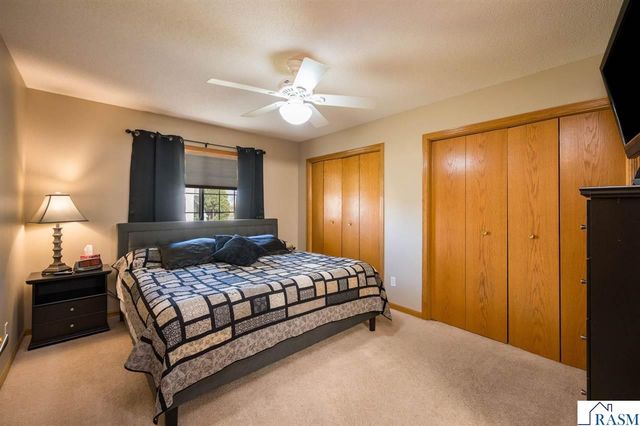 2209 Aspen Lane, North Mankato, MN 56003