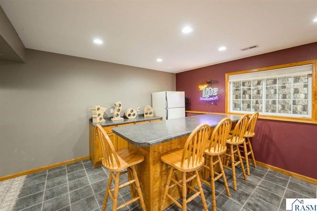 2209 Aspen Lane, North Mankato, MN 56003
