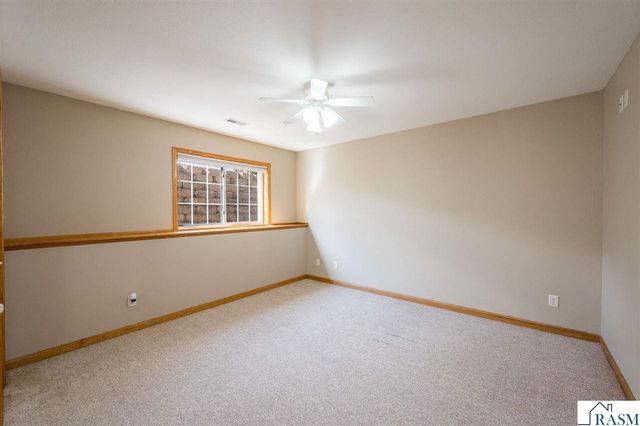 2209 Aspen Lane, North Mankato, MN 56003