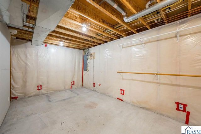 2209 Aspen Lane, North Mankato, MN 56003