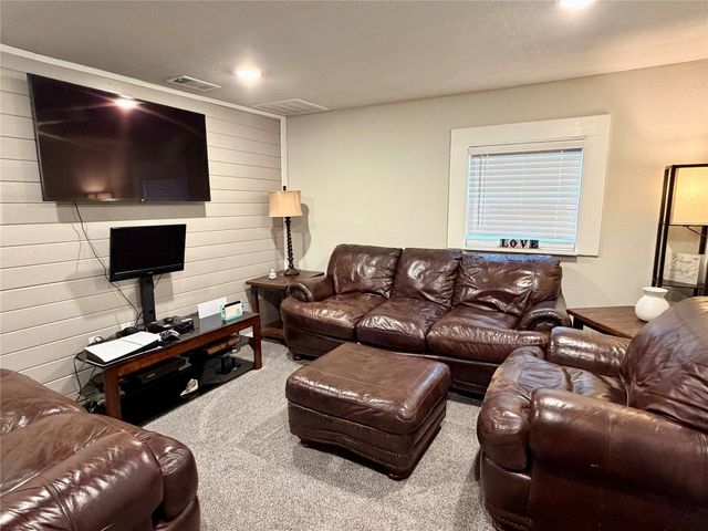 120482 S 4110 Road, Eufaula, OK 74432