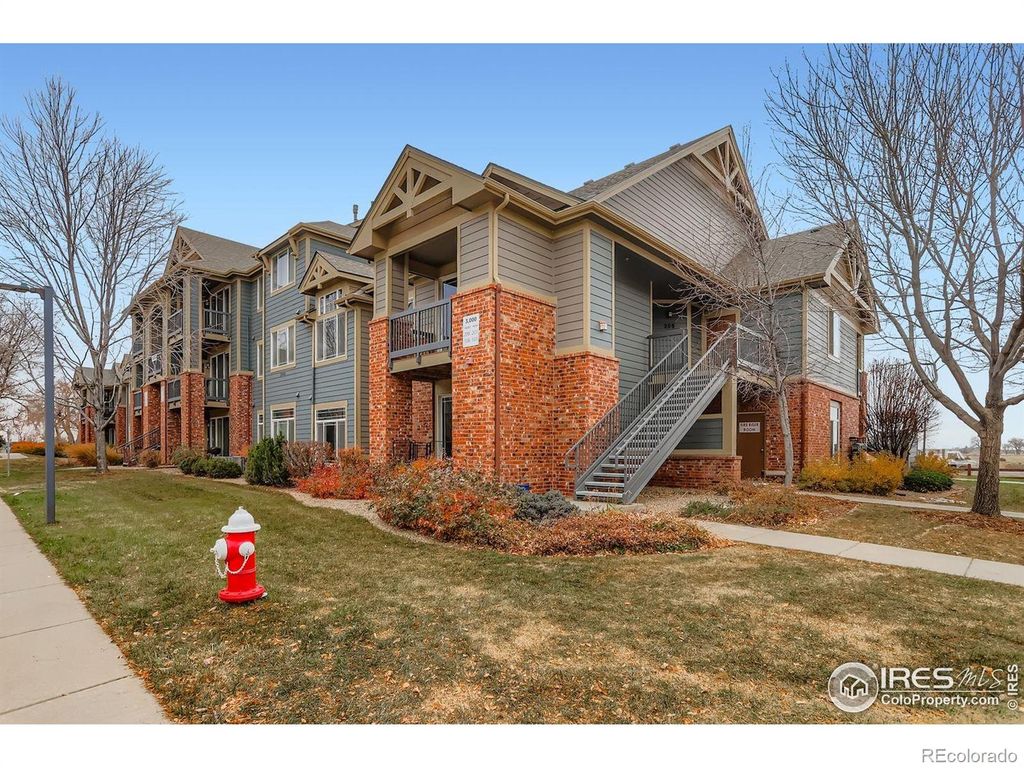 804 Summer Hawk Drive 3208, Longmont, CO 80504