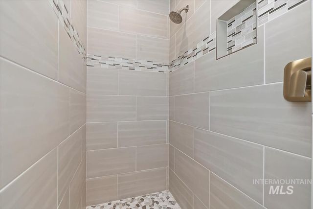 2461 W Herron Ridge Ct, Nampa, ID 83686