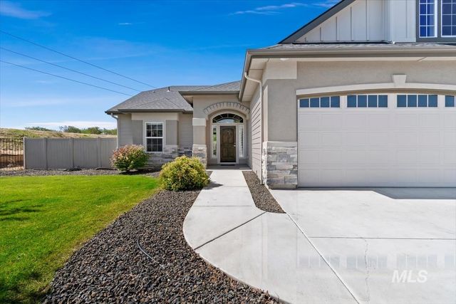 2461 W Herron Ridge Ct, Nampa, ID 83686