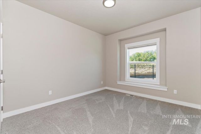 2461 W Herron Ridge Ct, Nampa, ID 83686