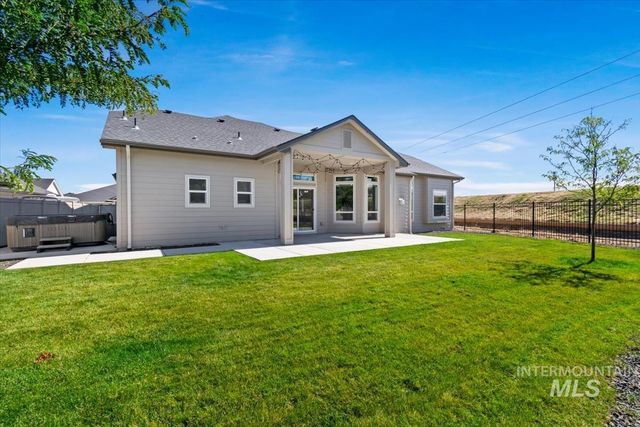 2461 W Herron Ridge Ct, Nampa, ID 83686