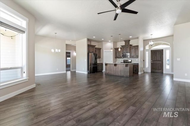 2461 W Herron Ridge Ct, Nampa, ID 83686