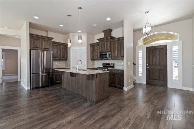 2461 W Herron Ridge Ct, Nampa, ID 83686