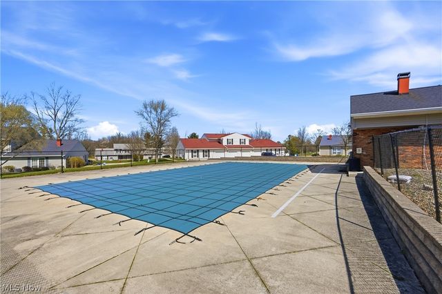 2591 Jefferson Place B, Stow, OH 44224