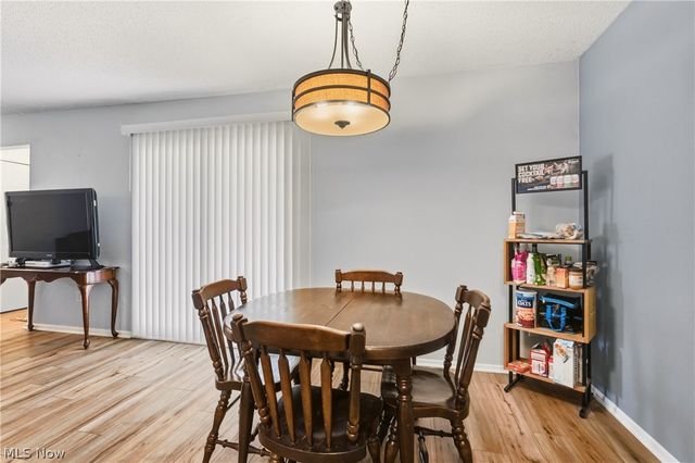 2591 Jefferson Place B, Stow, OH 44224