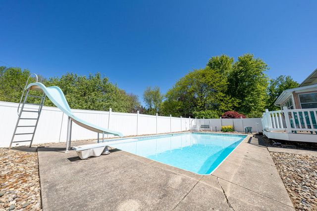 906 Honeysuckle Lane, Michigan City, IN 46360