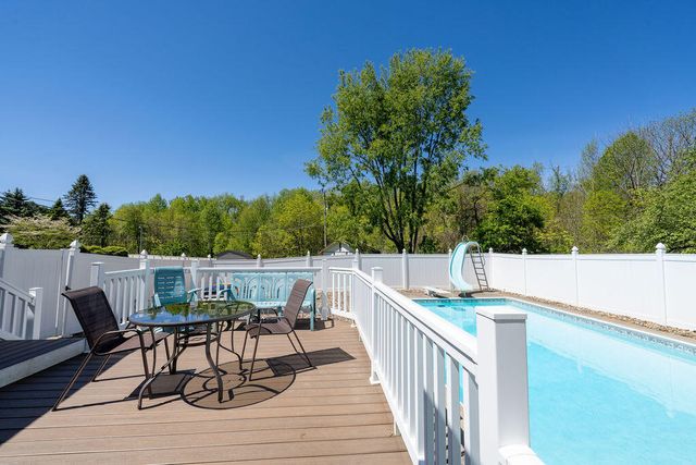 906 Honeysuckle Lane, Michigan City, IN 46360