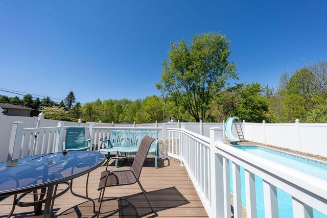 906 Honeysuckle Lane, Michigan City, IN 46360