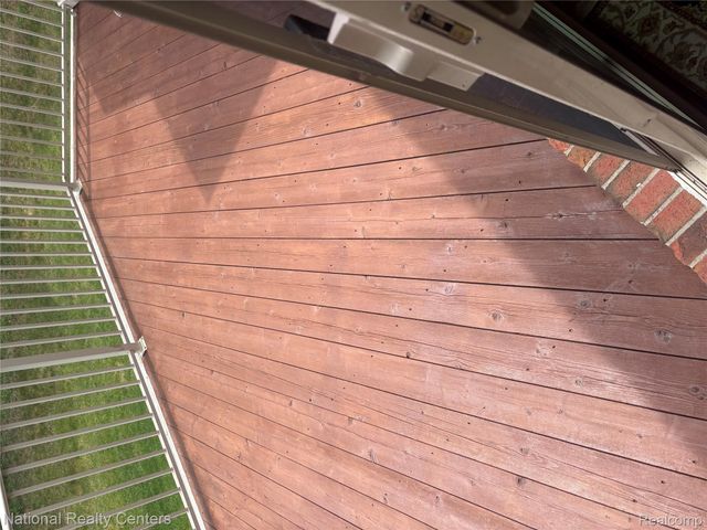 2750 Castlemartin Court, Oakland Charter Township, MI 48306