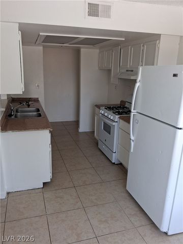 2841 Wheelwright Drive C, Las Vegas, NV 89121
