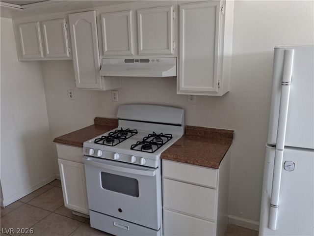 2841 Wheelwright Drive C, Las Vegas, NV 89121