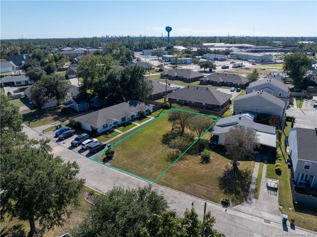 78 Dogwood Lane, Sulphur, LA 70663