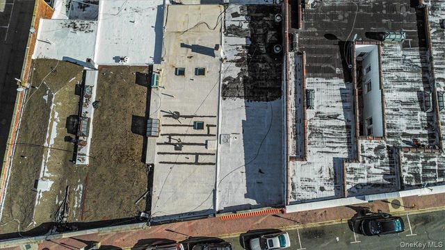 69 S Main Street, Freeport, NY 11520