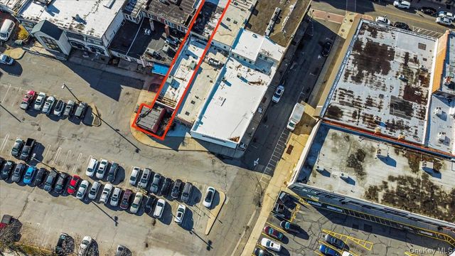 69 S Main Street, Freeport, NY 11520