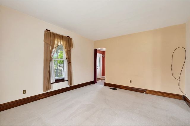 6 Maple Street, Franklin, OH 45005
