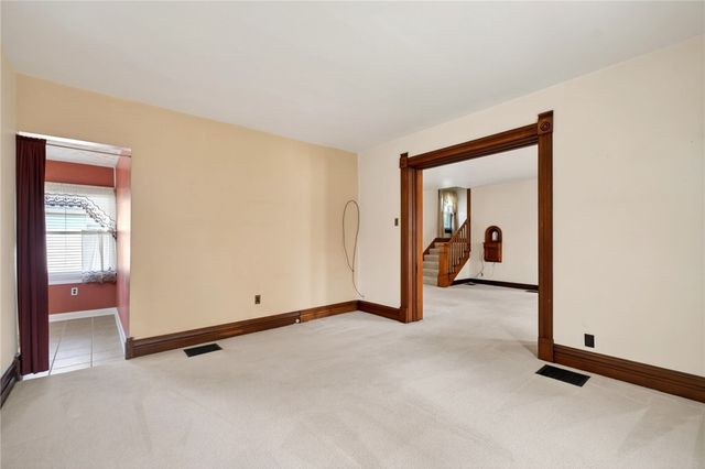 6 Maple Street, Franklin, OH 45005
