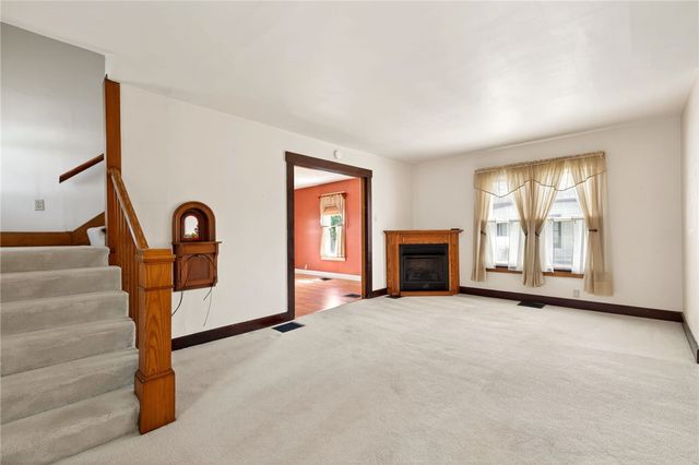 6 Maple Street, Franklin, OH 45005
