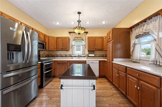 6 Maple Street, Franklin, OH 45005