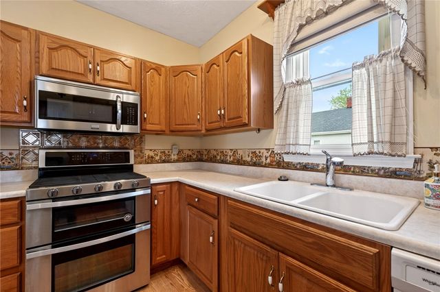 6 Maple Street, Franklin, OH 45005