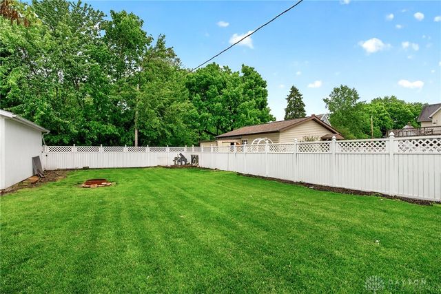 6 Maple Street, Franklin, OH 45005