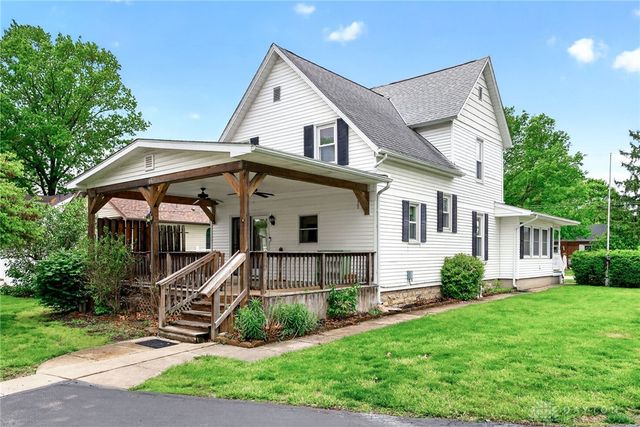 6 Maple Street, Franklin, OH 45005