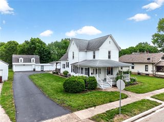 6 Maple Street, Franklin, OH 45005