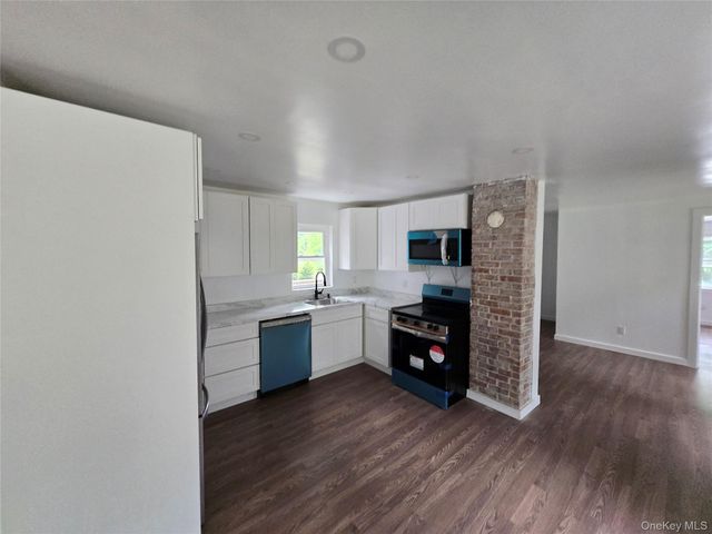 11 Spring Glen Road, Mountain Dale, NY 12763