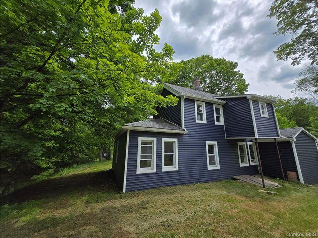 11 Spring Glen Road, Mountain Dale, NY 12763