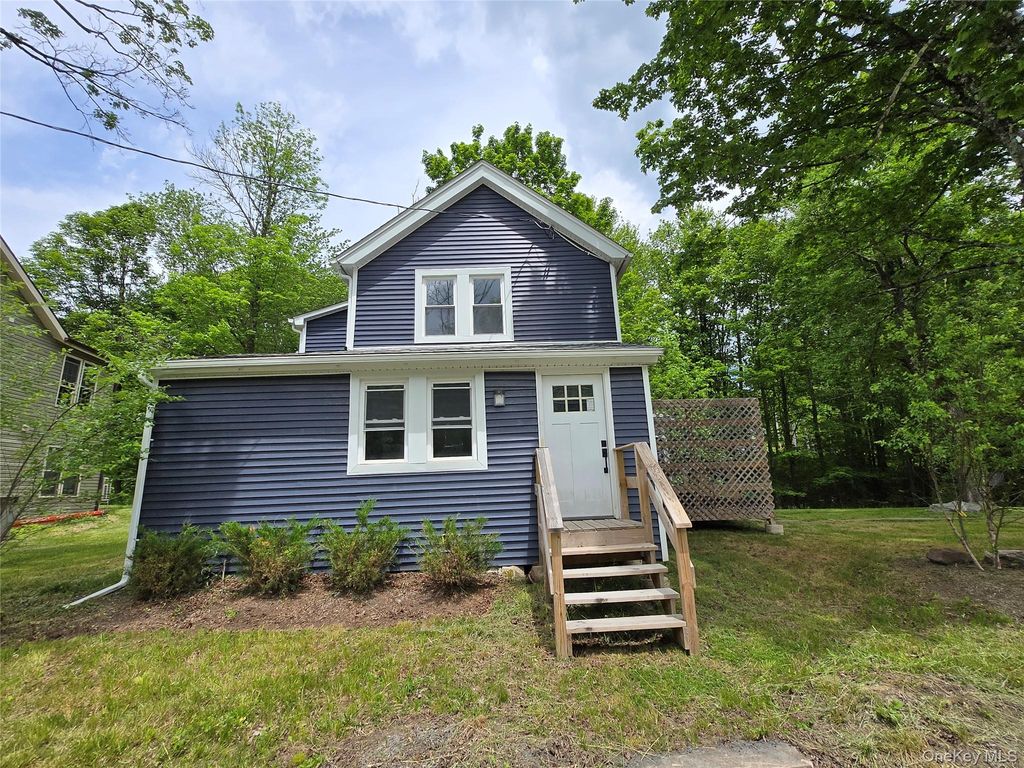 11 Spring Glen Road, Mountain Dale, NY 12763
