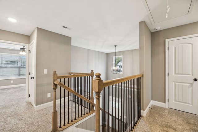 710 Eva Agnes Ave, Clarksville, TN 37042