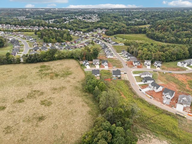 710 Eva Agnes Ave, Clarksville, TN 37042
