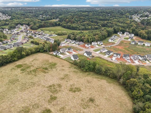 710 Eva Agnes Ave, Clarksville, TN 37042