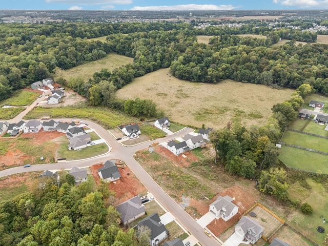 710 Eva Agnes Ave, Clarksville, TN 37042