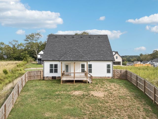 710 Eva Agnes Ave, Clarksville, TN 37042