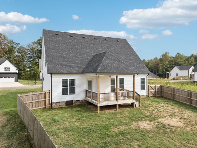 710 Eva Agnes Ave, Clarksville, TN 37042