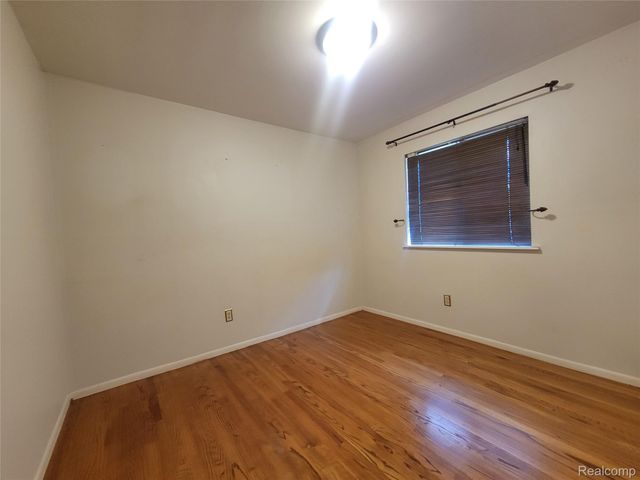 31770 Pembroke Street, Livonia, MI 48152